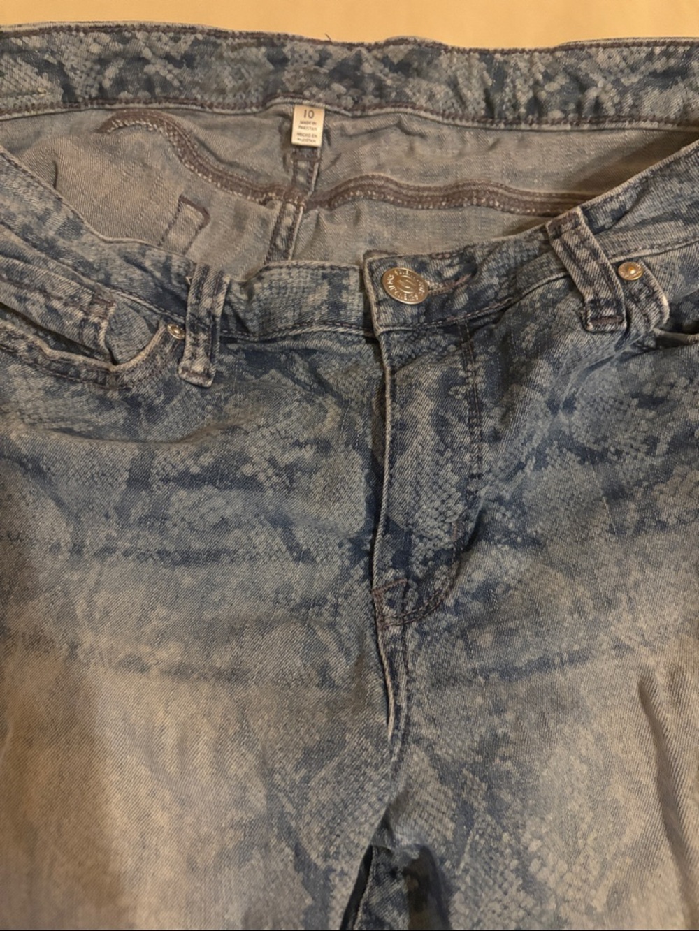 Distressed Denim Shorts Bundle - Picture 3 of 5